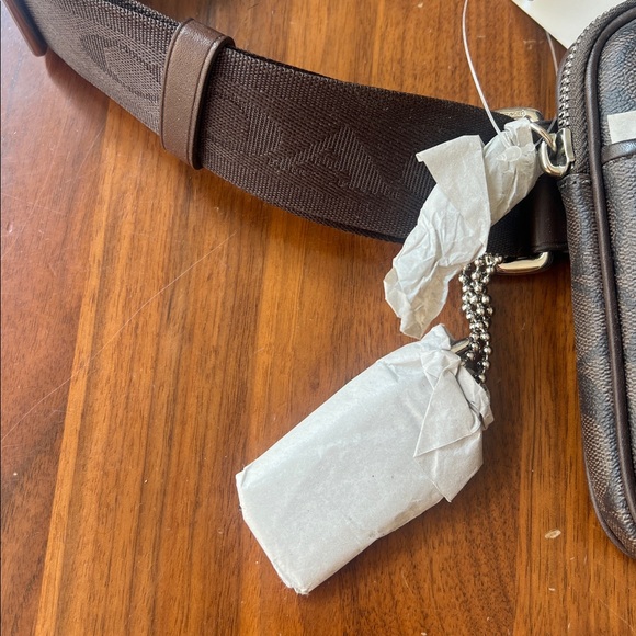 NWT Coach Brown and Black Belt Bag - Picture 5 of 10